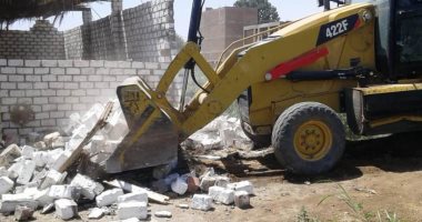 إزالة 83 حالة تعدى على أراضى الدولة فى أسوان وتحويلهم للنيابة العسكرية