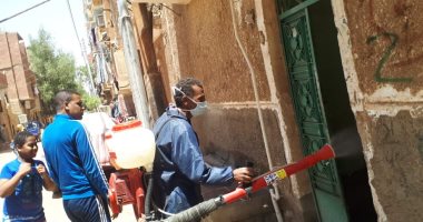 حملات تعقيم لشوارع مدينة أسوان للوقاية من فيروس كورونا