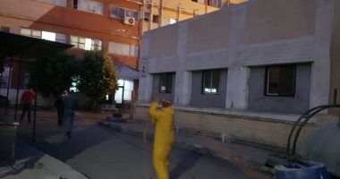تعقيم مستشفي بلبيس العام وقرية بني عليم بعد الاشتباه في إصابة شاب 