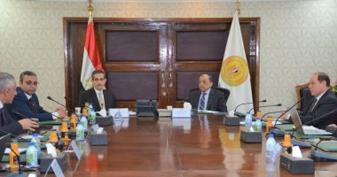 وزير التنمية المحلية: نسعى لإيجاد حلول والتخلص الآمن من القمامة بالمحافظات