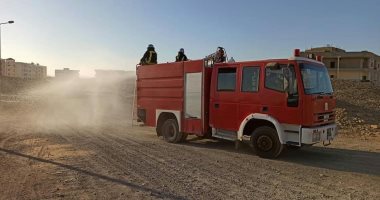 صور ..سيارات الحماية المدنية بالتنسيق مع مدينة مرسى علم يطهرون الشوارع