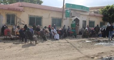 مبادرة شبابية لمنع التزاحم بمكتب بريد منطقة نادى الصيد بالإسكندرية