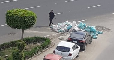 سيبها علينا.. شكوى من انتشار القمامة ومخلافات البناء بميدان ابن سندر بالزيتون  