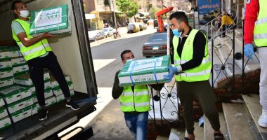 صندوق تحيا مصر يوفر 12.5 طن سلع ولحوم لأهالى المعتمدية خلال الحجر.. صور