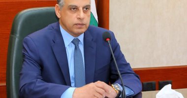 محافظ سوهاج يوجه بتجهيز مكاتب البريد وفروع بنك التنمية لمنع التزاحم 