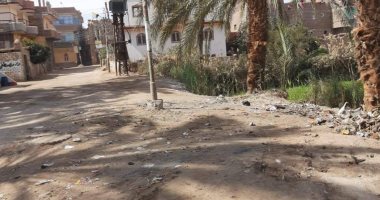محافظ سوهاج يوجه برفع التراكمات والقمامة بقرية الحريدية القبلية 