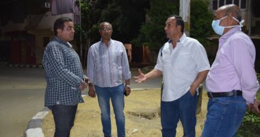 صور.. سكرتير محافظة الأقصر يتابع عمليات التعقيم بشوارع الزينية 