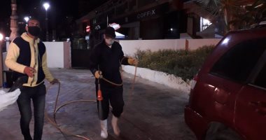 صور.. تطهير وتعقيم شوارع المنتزة شرق الإسكندرية للوقاية من فيروس كورونا 