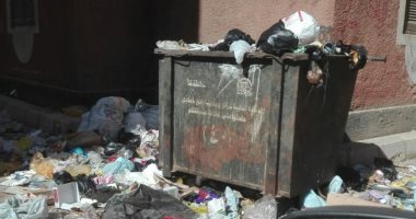 أهالى عماير الترعة الضمرانية بقنا يشكون تراكم القمامة