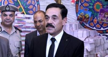 مصرع ضابط شرطة وإصابة فردين آخرين فى حادث مرورى بالوادى الجديد