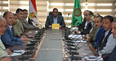 محافظ الدقهلية :لن اتسامح فى إهدار أموال الدولة ولن أسمح بتأخير أجور عمال النظافة