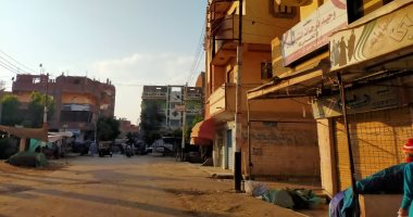 فرحة بين أهالى قرية الهياتم بعد رفع العزل الصحى.. الهدوء يسود شوارع القرية.. محمد عنتر: الحظر ساعد على تكاتف الجميع وتوزيع مساعدات للفقراء والأرامل..وتعقيم الشوارع والمنشآت فى القرية بالكامل وتطهير المساجد..صور