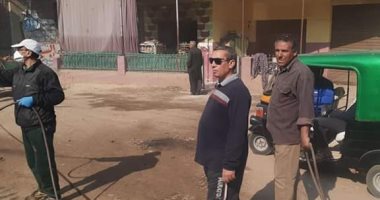 أهالي قرية الغريب بالغربية يشنون حملة لتطهير الشوارع بالجهود الذاتية