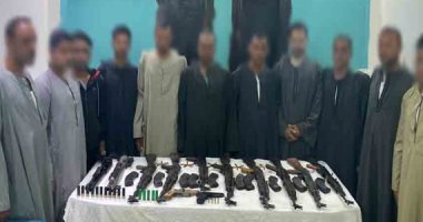 ضبط 19 شخصا بحوزتهم 20 قطعة سلاح نارى وذخائر غير مرخصة فى أسيوط