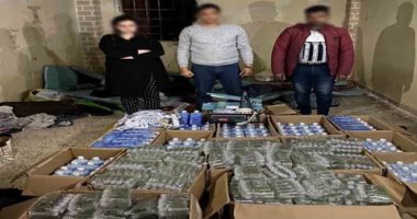 ضبط مصنع غير مرخص لإنتاج مطهرات كورونا من خامات مجهولة المصدر بالجيزة