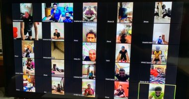 صور.. جهاز الطلائع يتابع تدريبات اللاعبين عبر الفيديو كونفراس