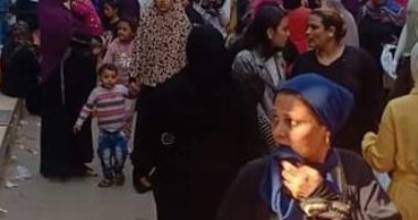 خوفا من انتشار كورونا.. "لبيب" يشكو ازدحام المواطنين بميت نما القليوبية