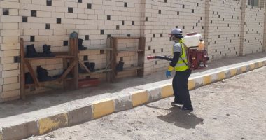 صور.. تطهير وتعقيم مدينة نوبيع بجنوب سيناء للوقاية من فيروس كورونا