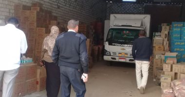 صور.. تحرير 15 محضرا ومخالفة تموينية وإشغالات فى حملات جنوب الأقصر