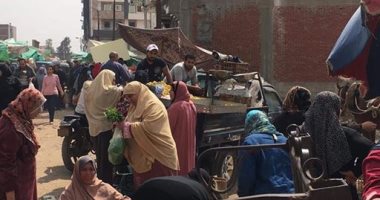  قارىء يشكو زحام سوق بورسعيد بقويسنا ..يهدد بانتشار كورونا   