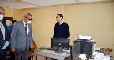 صرف منحة العمالة غير المنتظمة فى مكاتب البريد والمدارس ببنها