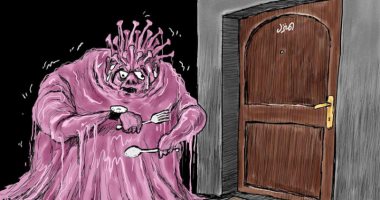 كاريكاتير صحيفة سعودية.. كورونا ينتظرك خارج المنزل لتناول الغذاء