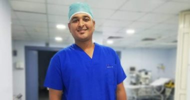 الجيش الأبيض.. عبد الرحمن ممرض فى مواجهة كورونا بمستشفى هيئة قناة السويس
