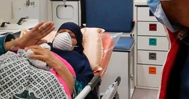 نجل سيدة متعافية من كورونا: مكنتش متوقع أشوفها تانى والفضل لربنا والطاقم الطبى