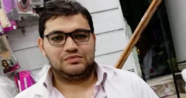جيشنا الأبيض.. "أحمد أسامة" صيدلى بمرسى مطروح على خط مواجهة كورونا 