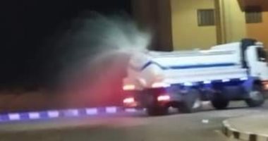 أعمال الرش والتطهير في مدينة الطور بجنوب سيناء.. صور