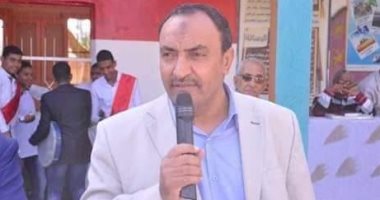 وكيل إدارة إسنا التعليمية يتبرع بربع راتبه لصندوق تحيا مصر لمكافحة كورونا