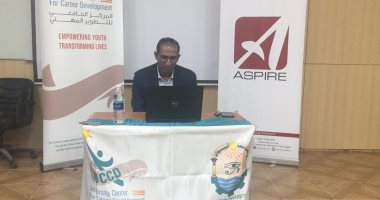 رئيس جامعة أسوان: مركز التطوير المهنى ساعد الطلاب على التواصل إلكترونياً