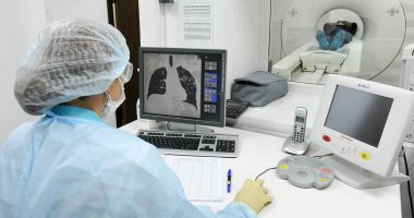 علماء بجامعة تكساس الأمريكية يبحثون عقارا جديدا محتملا لأعراض كورونا