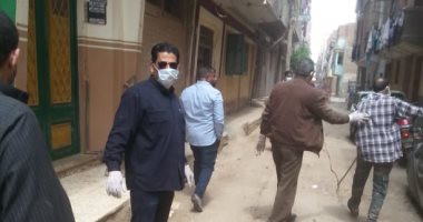 غلق وتشميع 6 محلات خالفت مواعيد الحظر فى بلبيس بالشرقية