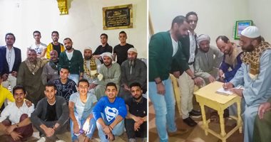 صور.. تحدى الصعايدة فى الخير لمواجهة كورونا.. قرية كوم المنصورة بأسيوط تضرب أروع الأمثلة فى المنافسة على الخير.. الأهالى يجمعون مساعدات لـ330 أسرة فى تحدى الـ فيس بوك.. أحد المشاركين: أوصلنا المساعدات لمستحقيها