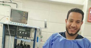 الجيش الأبيض.. نبيل "امتياز عناية مركزة" يواجه كورونا بمستشفى المنيا الجامعي