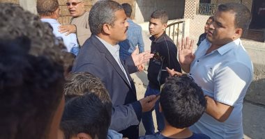 خلطة جديدة لمواجهة خفافيش "الحزانية".. "العجوة المسمومة" حيلة من الطب البيطرى للقضاء عليها.. ولجنة من "الطب البيطرى والزراعة والبيئة ومعهد بحوث الزراعة" للتعامل معها.. وحصر جميع المنازل المهجورة بالقرية
