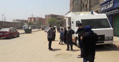 الدفع بسيارات صرف آلى لصرف مرتبات للأهالى بالحجر الصحى ببهتيم