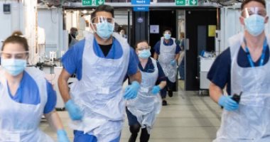 تحذيرات من نفاذ أدوات الوقاية الشخصية للأطقم الطبية بالمستشفيات البريطانية 