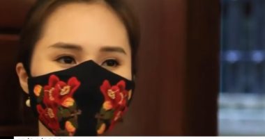 تصنع البهجة.. مصممون لبنانيون يحاربون كورونا بكمامات مسايرة للموضة