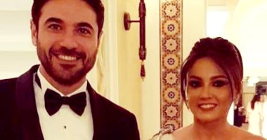 "بليز يا إنجليز"..بشرى أمام أحمد عز فى مسلسل إذاعى جديد