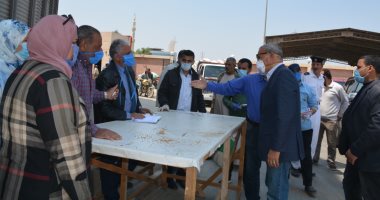 صور.. محافظ القليوبية: توريد 419 طن قمح للصوامع والشون