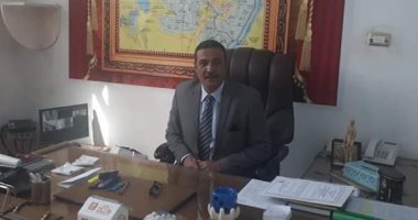 صور.. استمرار تعقيم وتطهير الشوارع والميادين بمركز إطسا فى الفيوم