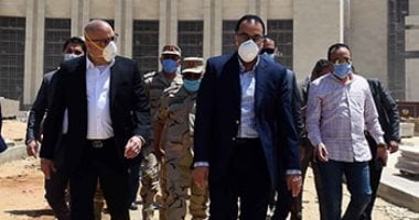 رئيس الوزراء يتفقد مبنى مجلس النواب بالعاصمة الإدارية ويطالب بالإسراع فى التنفيذ