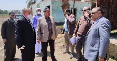 محافظ المنيا يتابع انتظام توريد القمح للصوامع والشون بإجمالي 1658 طن