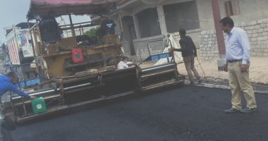 صور.. تنفيذ رصف طرق بـ5 قرى فى مطروح ضمن مبادرة حياة كريمة