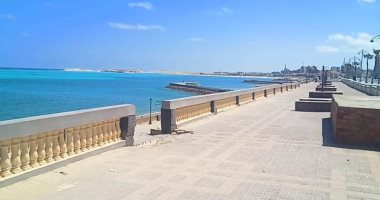 صور.. حملات على القرى السياحية والشواطئ للتأكد من عدم تواجد تجمعات بمطروح