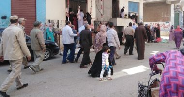  الأجهزة التنفيذية والشرطة تفض سوق بردين بالزقازيق خوفا من كورونا