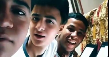 جمعية "غش" بين طلاب أولى ثانوى أثناء الامتحانات التجريبية على تيك توك