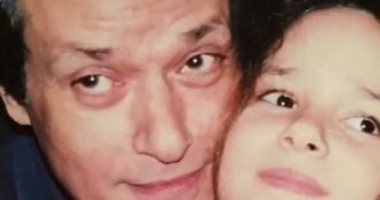 في ذكرى رحيله وميلاده.. هنا ابنة إبراهيم يسرى تهديه أغنية بصوتها 